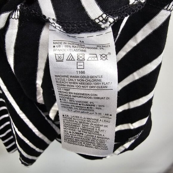 Old Navy Suspended Neck Swing Dress Women's Size M Striped Black White Stretch - Picture 5 of 9